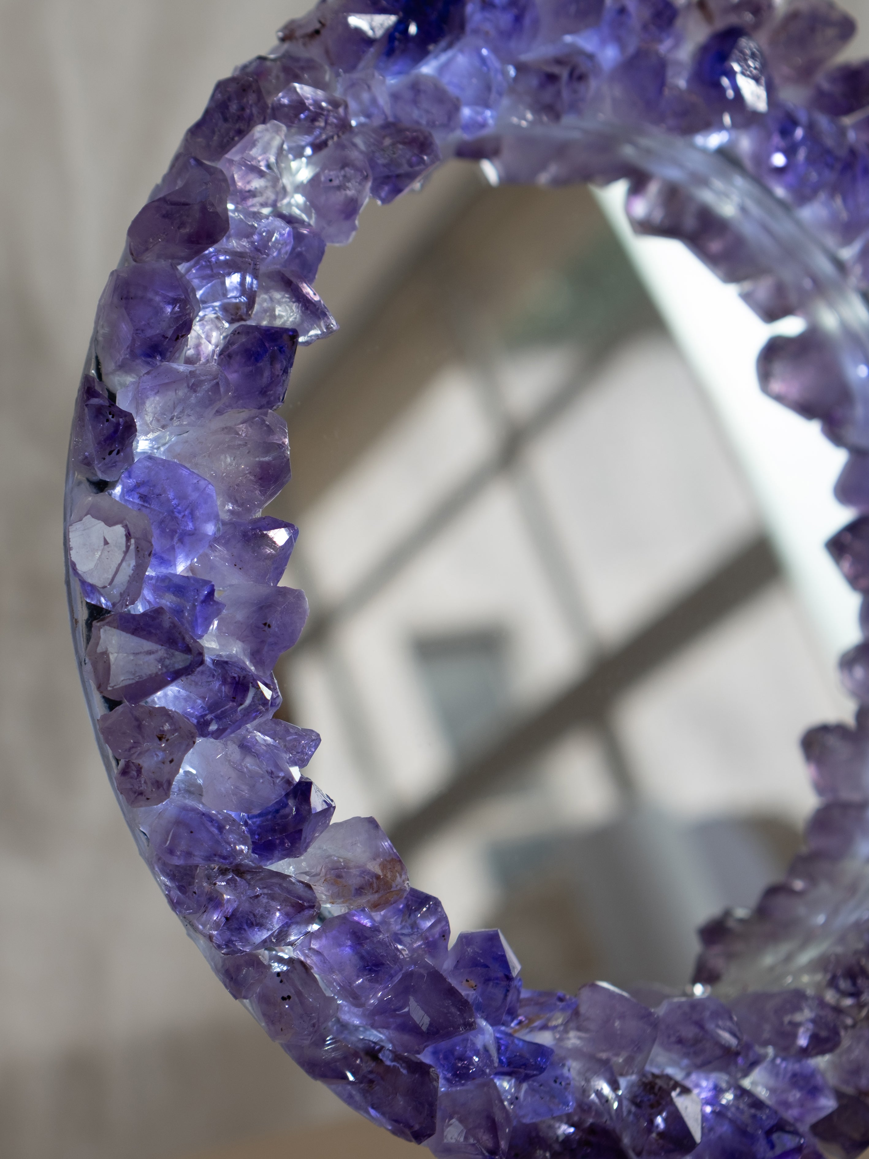 Amethyst Point Round LED Mirror on Stand