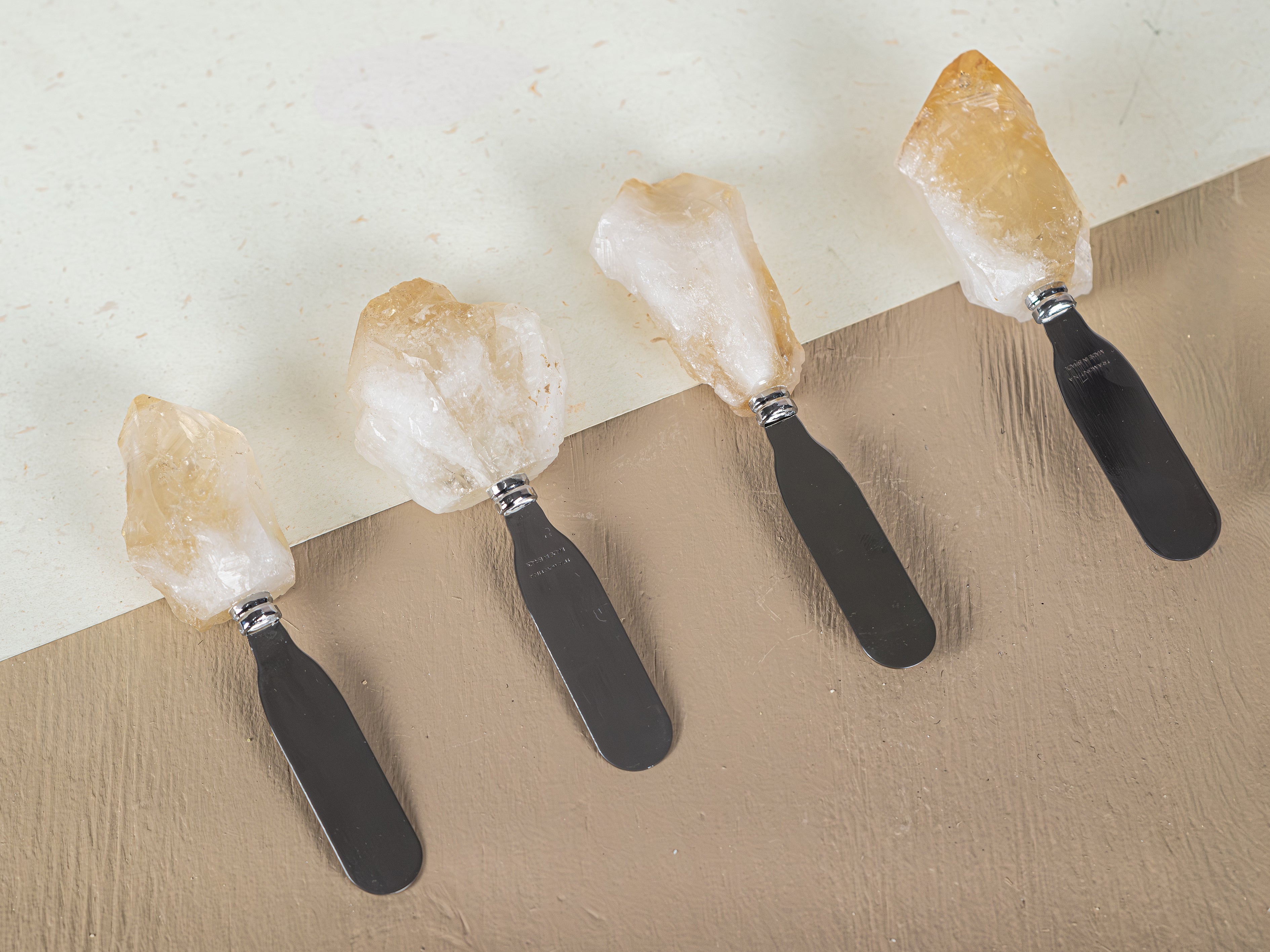Spreader with Citrine Point Handle